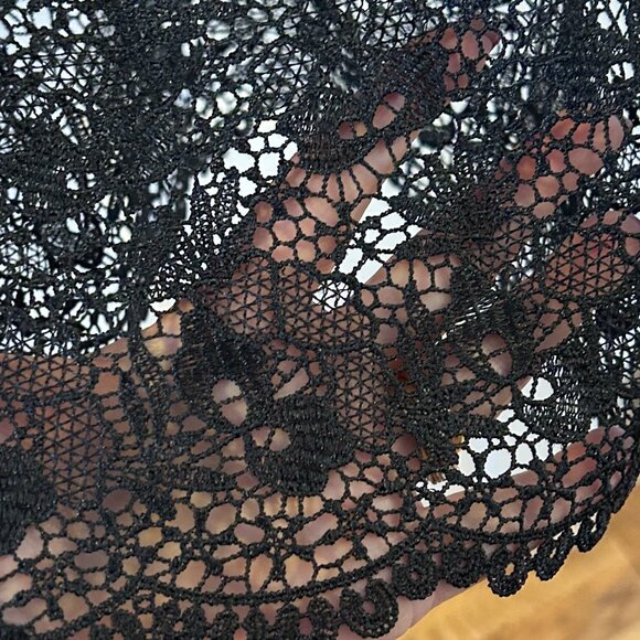 ANN TAYLOR Factory Cropped Black lace-bottomed pants Size 16 - Picture 5 of 9